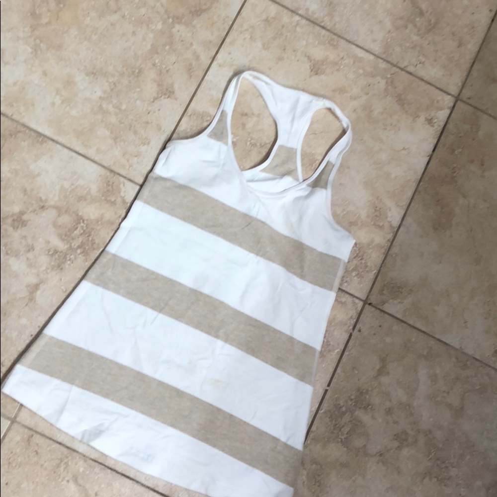 Lululemon tank top razor back size 6 - Picture 2 of 2